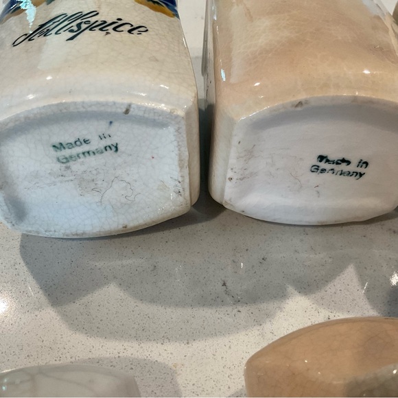 Vintage Germany Spice Pottery Set Allspice, Cinnamon, Ginger & Nutmeg w/ crazing - Picture 4 of 12